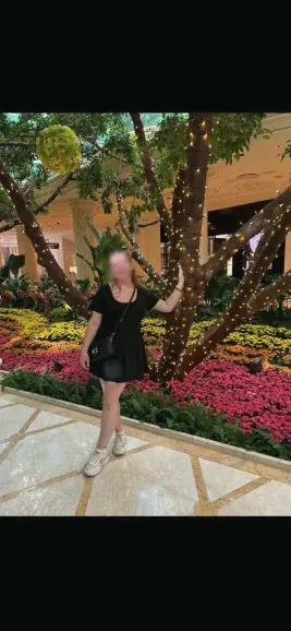 Amy, 25