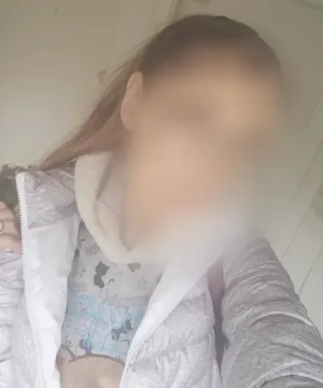 Isabelle, 36