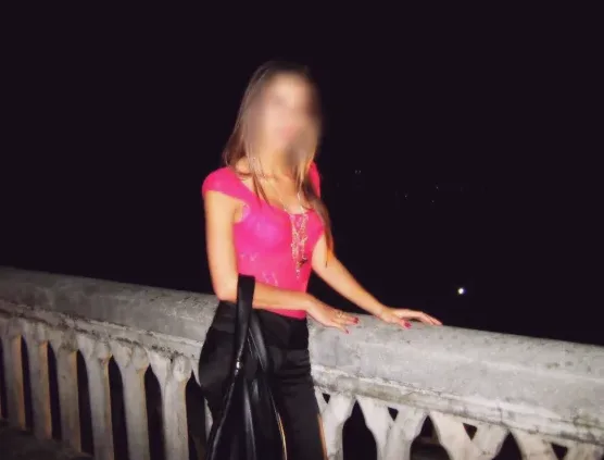 Karolina, 33