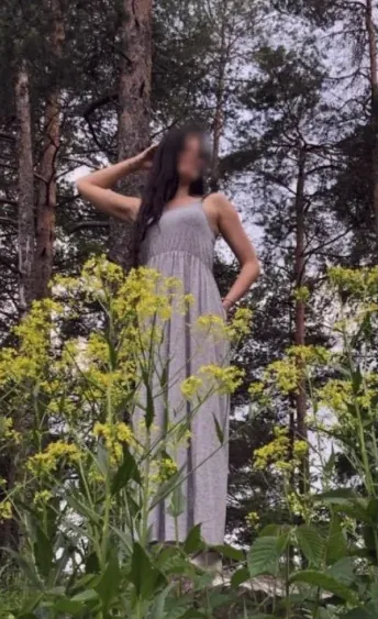 Katie, 36