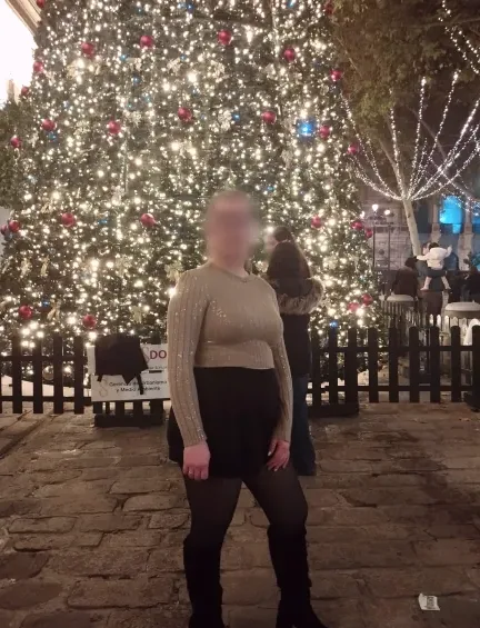 Leanne, 23