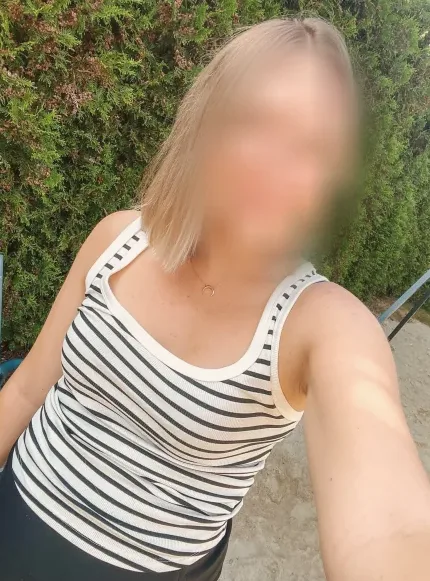 Mhairi, 37