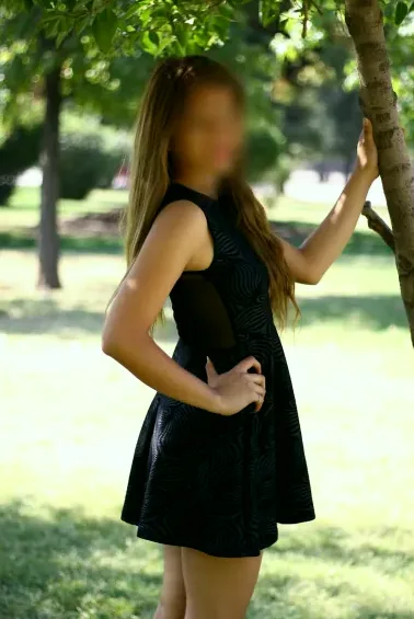 Rhian, 29